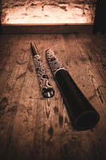 Lade das Bild in den Galerie-Viewer, MEINL Sonic Energy Sliced Pro Didgeridoo, dot-painted, Tuning E (DDPROFPE)
